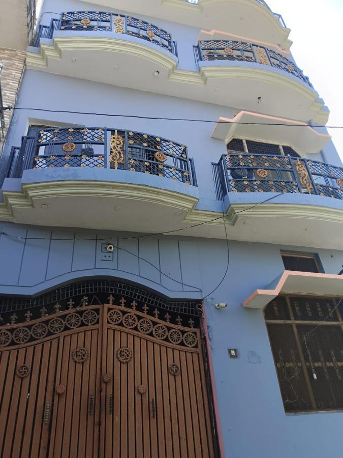 Shri Niwas Homestay Ayodhya Exteriör bild